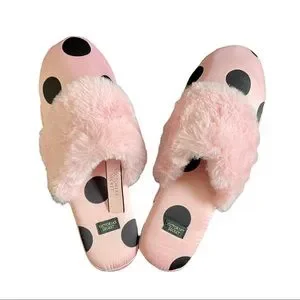 Victoria's Secret | Shoes | Victoria Secret Signature Fuzzy